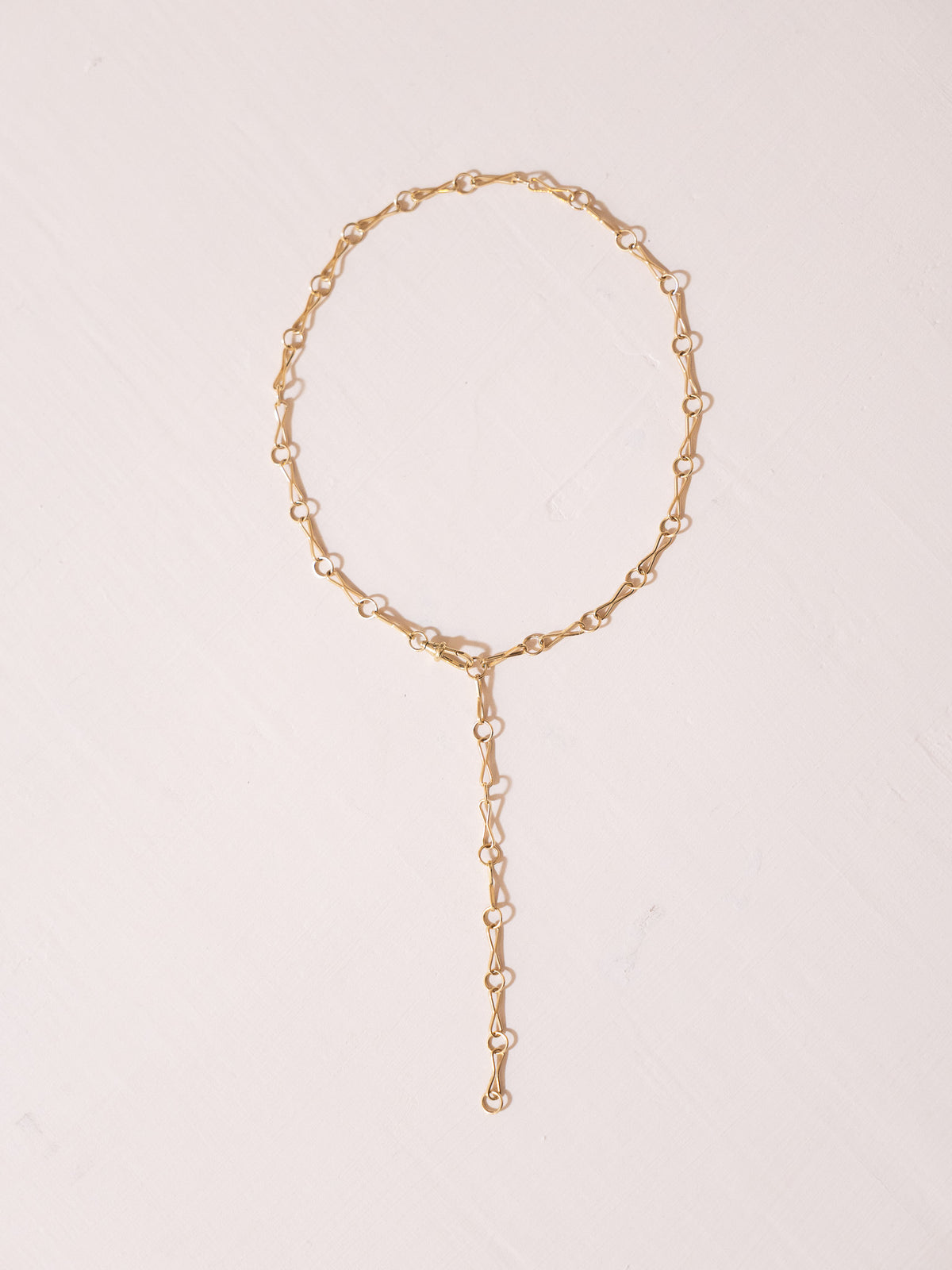 18 Inch Large Motif Chain Lariat