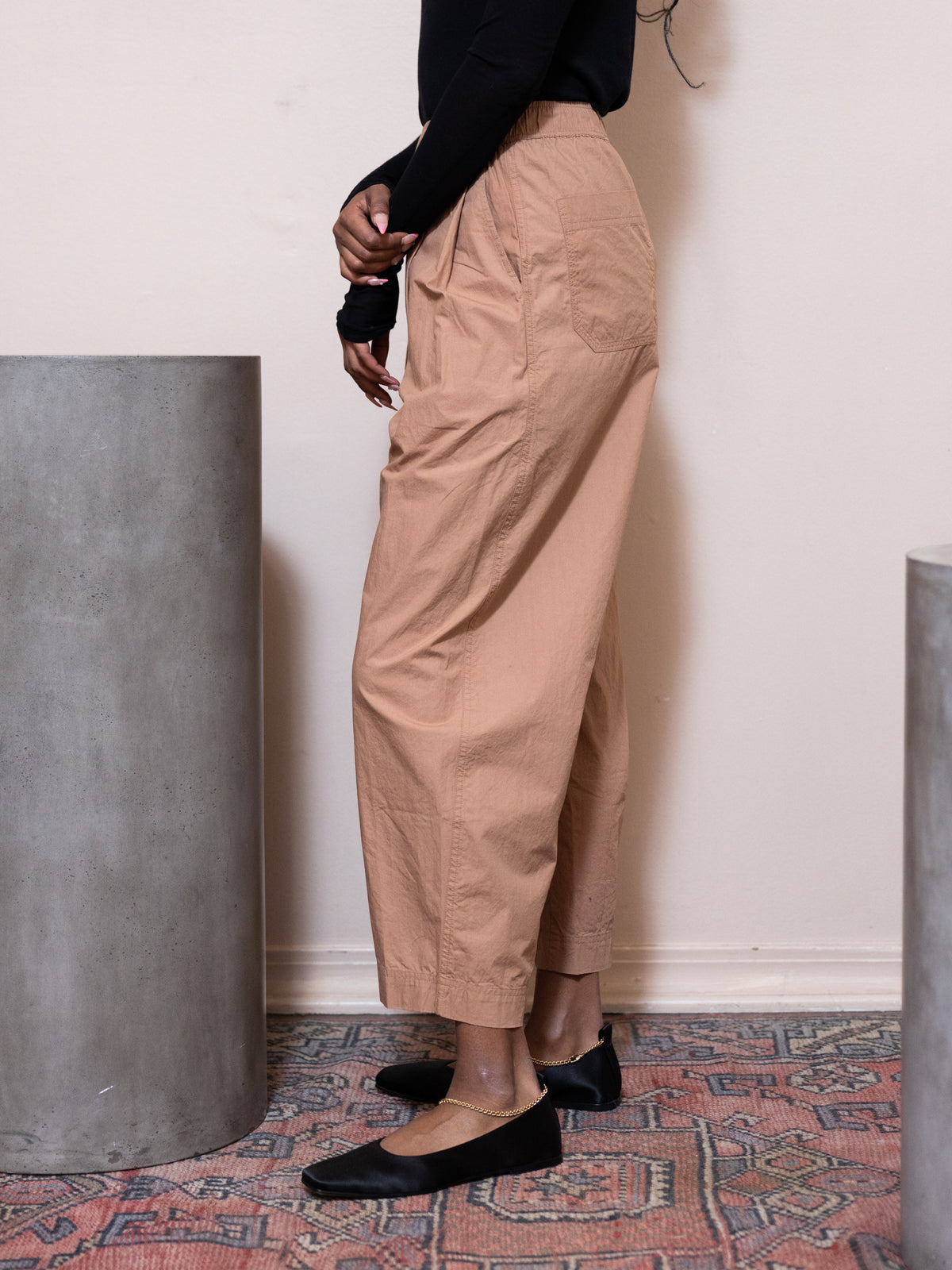 Spa Pleat Pant in Deep Khaki