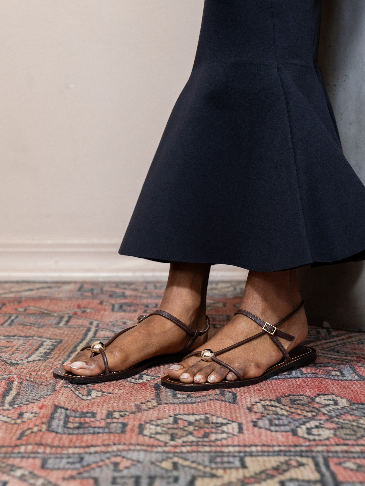 Lara Strappy Flat Sandal in Espresso
