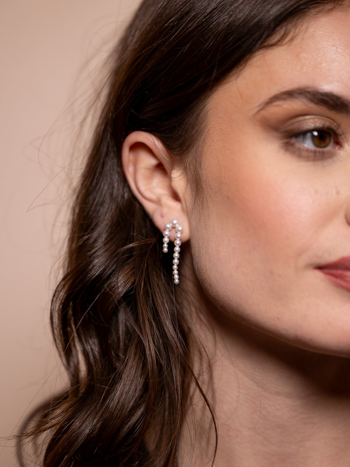 Petite Perle Nuit Earrings