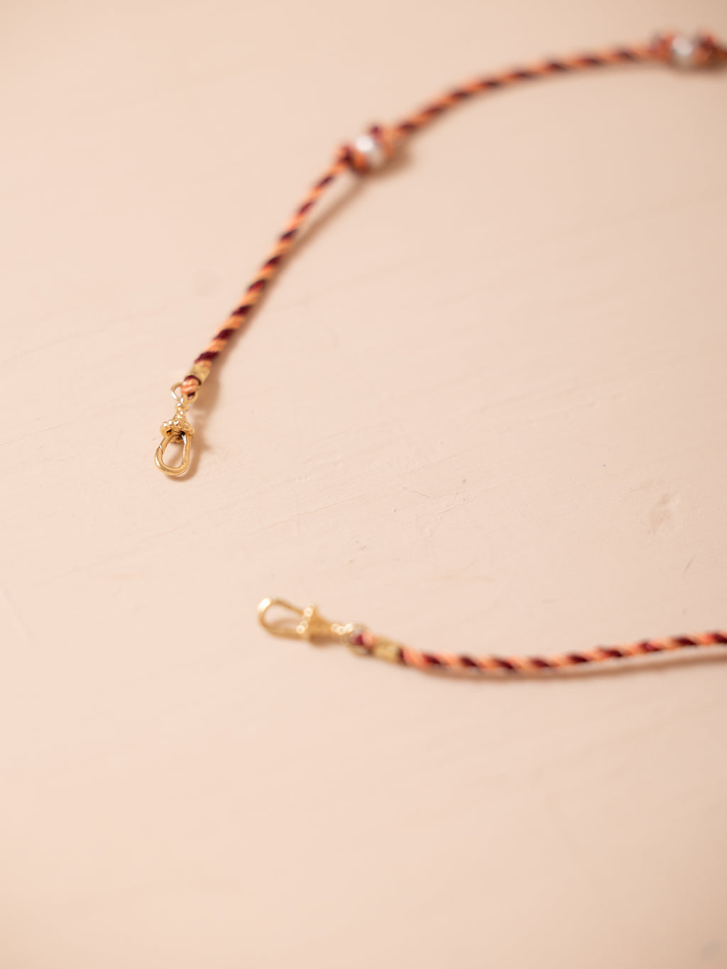 Silky Mauli Pearl Necklace in Beige