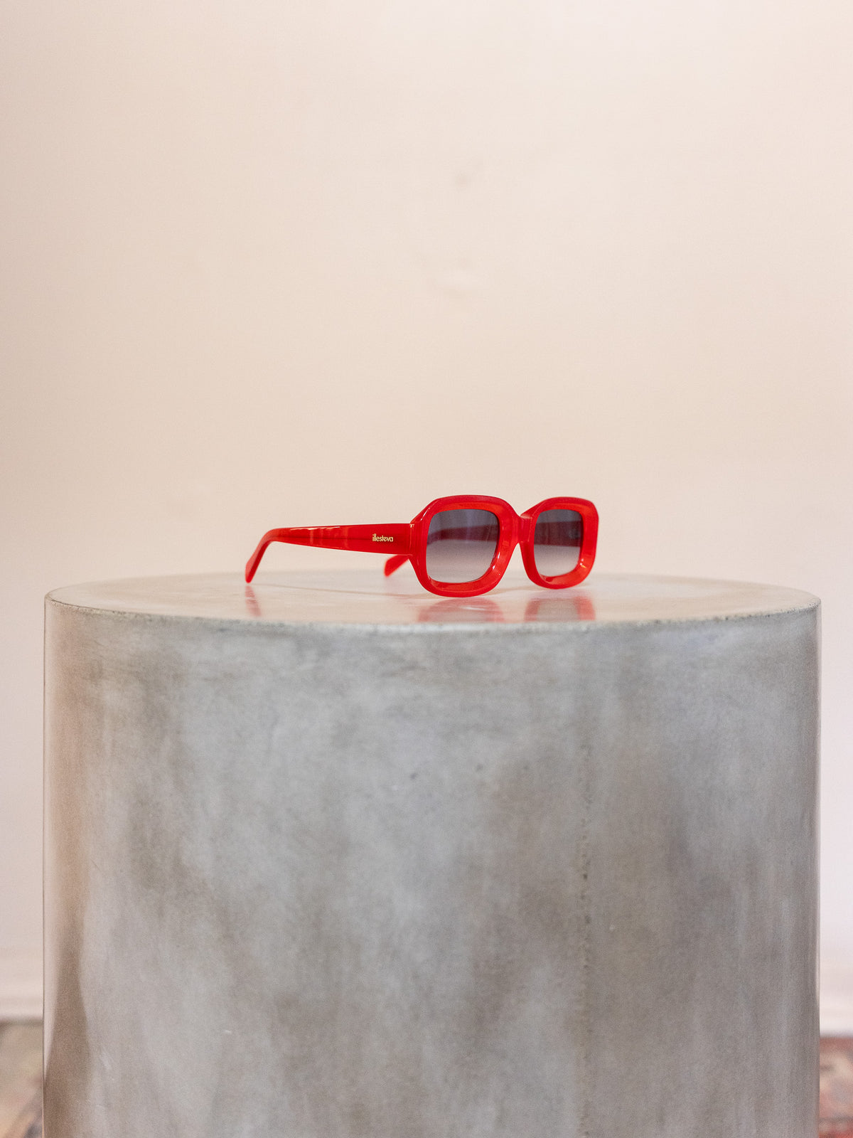 Vinyl Sunglasses in Red