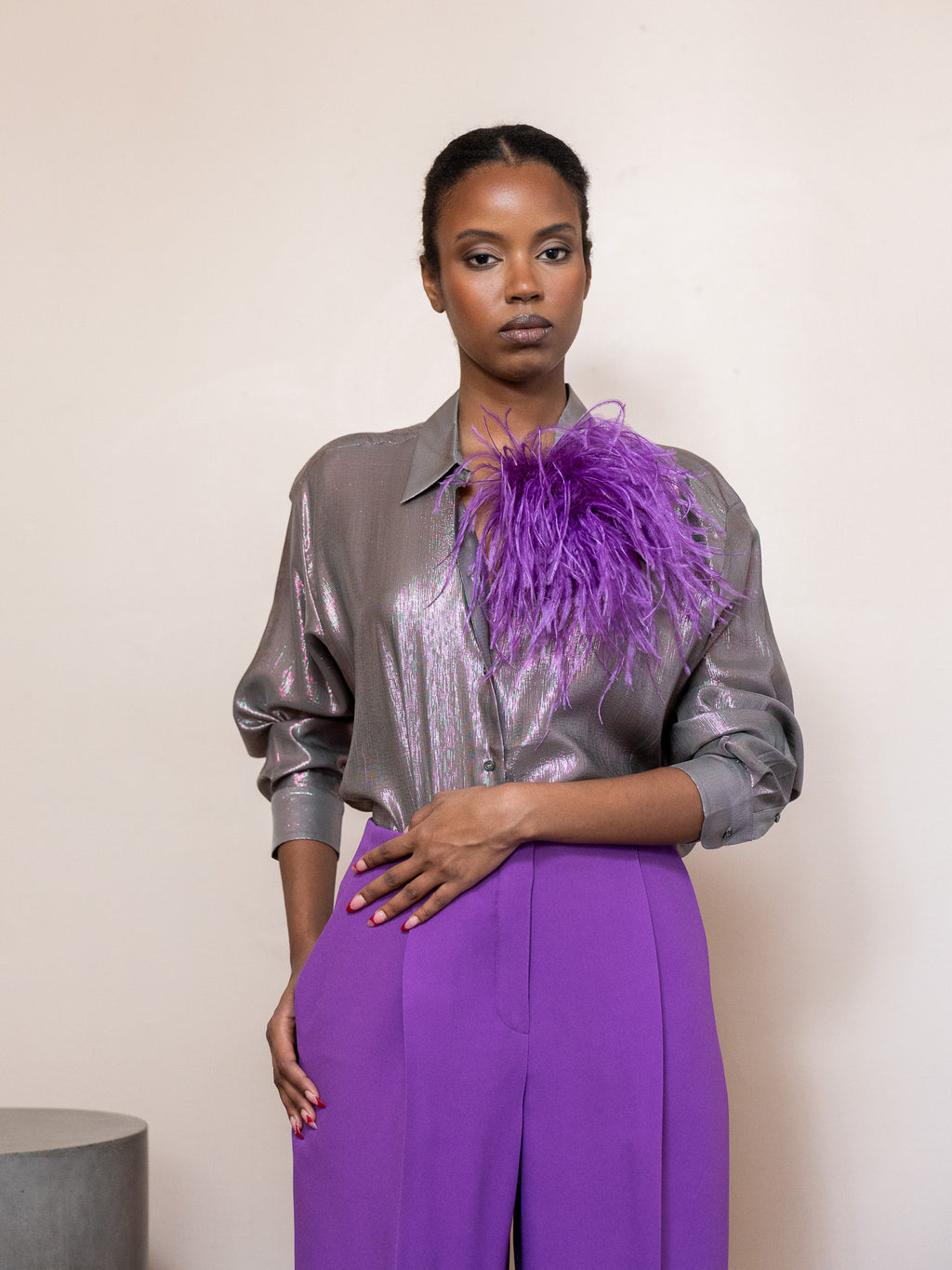 Meryl Ostrich Feather Brooch in Chou Rouge