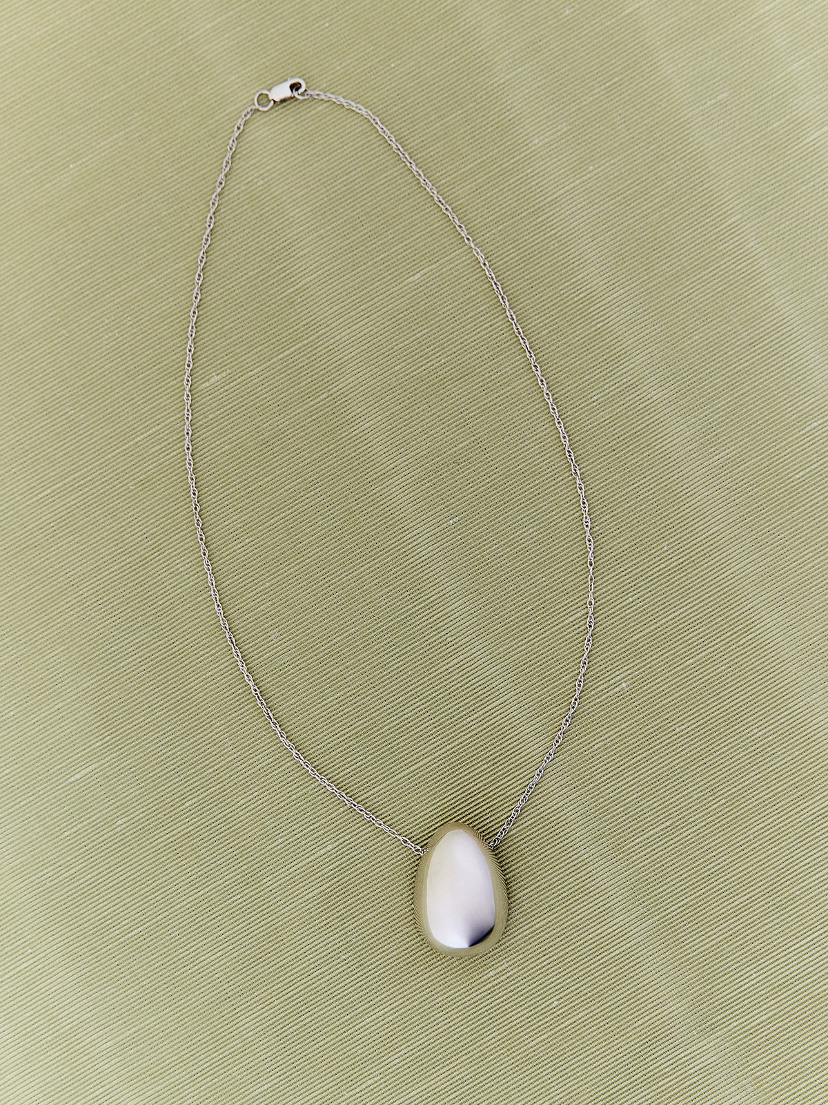 22 Inch Everyday Egg Pendant Necklace