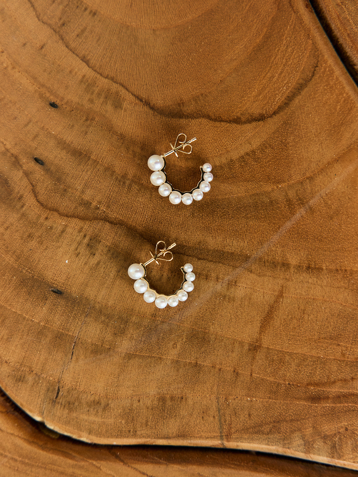 Petit Boucle de Perle Earring
