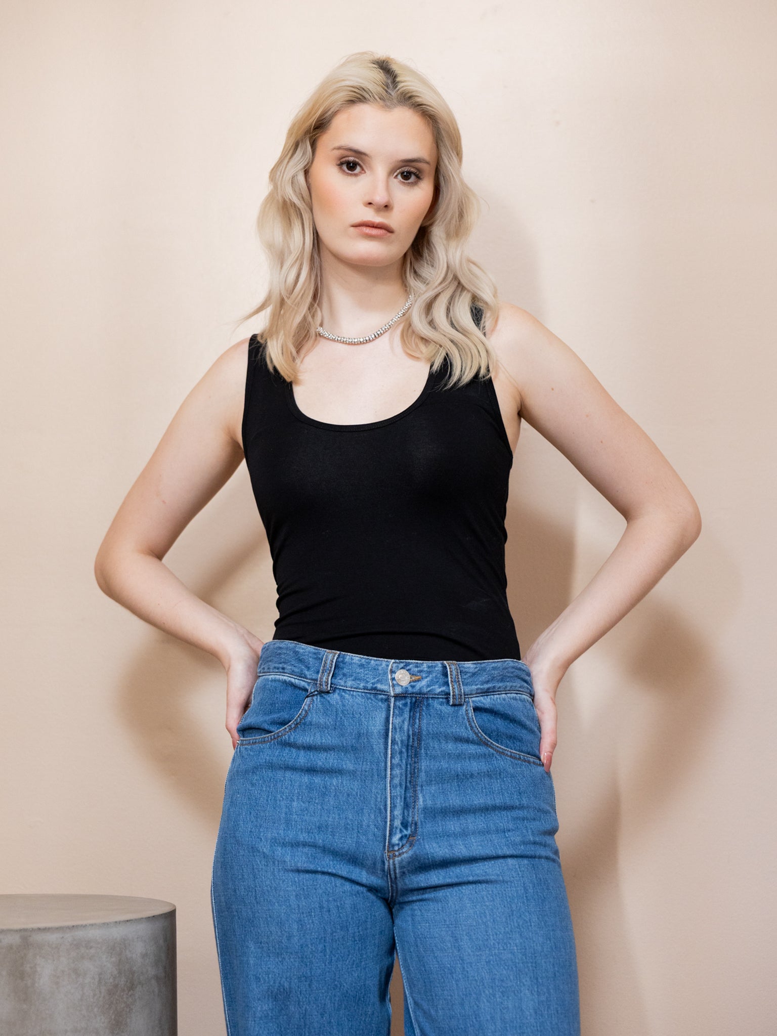 Uri Low-Cut Tank in Black